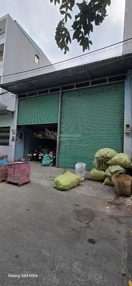 Bán kho, nhà xưởng tại đường tỉnh lộ 10, bình trị đông, bình tân, 15,8 tỷ, 200m2