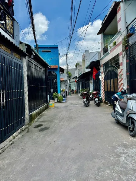 Bán nhà 43m² ngang 4m giá 3.79 tỷ Xã Đông Thạnh