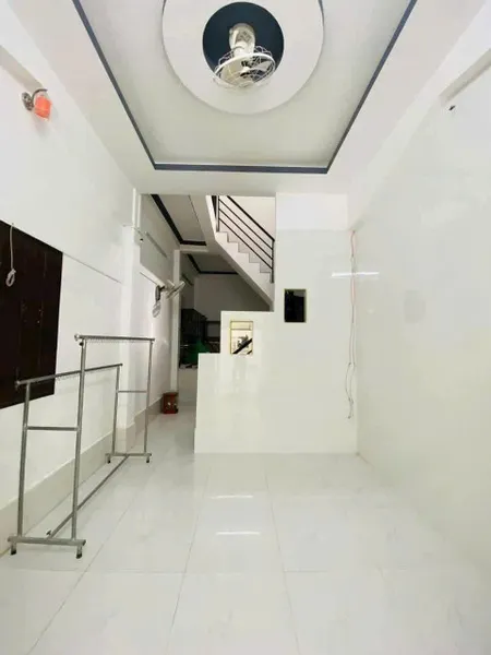 30. Cho thuê nhà hẻm Lê Lai có nội thất gần Cv Lưu Hữu Phước - Giá 6,5 triệu