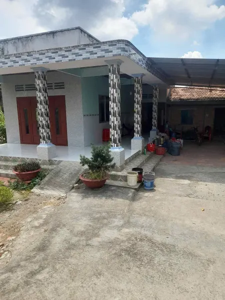 Bán đất 3853.7m² ngang 20m giá 4.2 tỷ Xã Đức Huệ