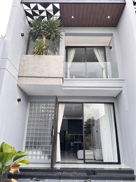 Nhà đẹp hiện đại hẻm 451 Ymoan