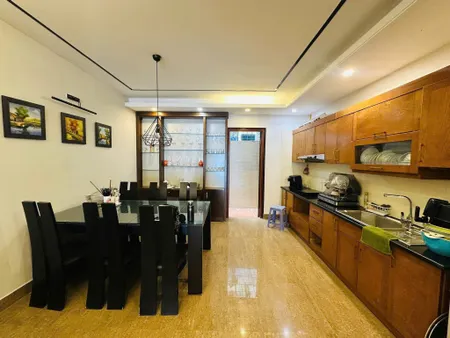 Cho thuê nhà ngõ 143 Nguyễn Chính ô tô, 4 tầng x 100m2, 4 PN, 15 Triệu