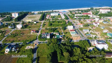 Cần bán đất biển Cửa Việt đường nhựa 20.5m nối đường Q.Phòng - 400m2 ngay bãi tắm Cửa Việt.