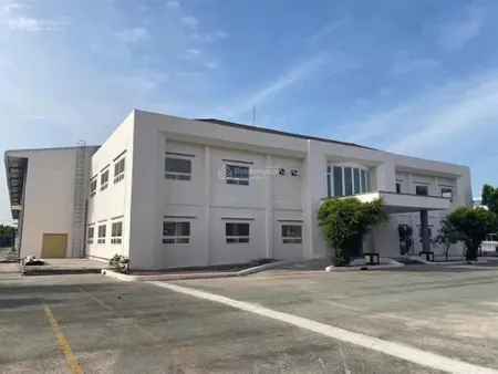 Xưởng bán trong kcn sóng thần 3 thủ dầu một hcm. tổng dt 10.000m2. dt xưởng 6000m2. 0934 794 ***
