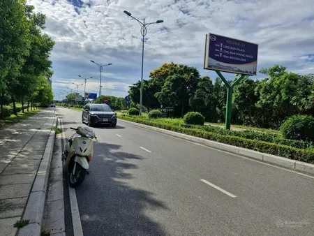 Bán đất 918 phúc đồng, đàm quang trung, 60m2, mt4m, giá 16.8 tỷ, ô tô tránh vỉa hè kinh doanh