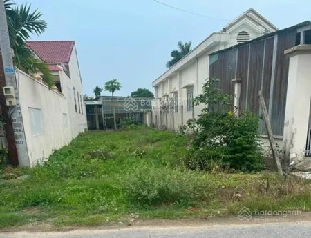 Bán gấp lô đất gần kcn giao long, dt 120m2/600 triệu ( tl ) mt nhựa 8m gần quốc lộ 57b