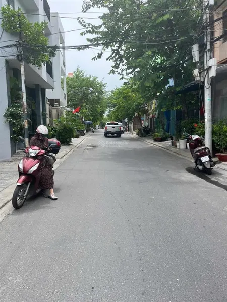 Chủ gấp gáp bán dãy trọ mt thi sách đường 7,5m. dt 90m2 ngang 6m xây gì cũng đẹp lô sạch đẹp