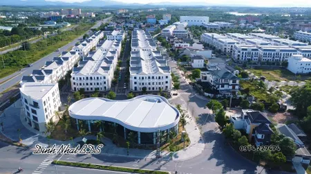 Cần bán lô biệt thự d. trương công kỉnh, khu vincom đông hà 350m2 đường 20.5m, bên vincom plaza