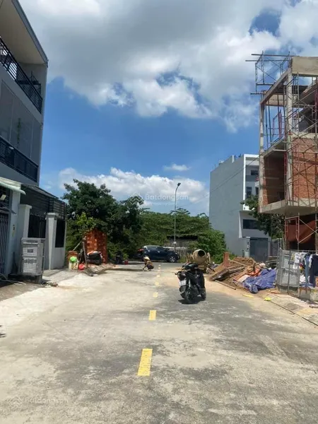 Cần bán nhanh mấy nền đất ngay diamond town bưng ông thoàn (giá tốt nhất)