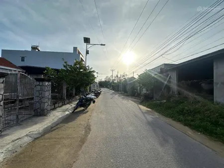 Hàng ngộp vạn khánh, vạn ninh trục chính đường nhựa, qh ra góc ngã 3 đường 20m. giá 1tỷ700tr219m2