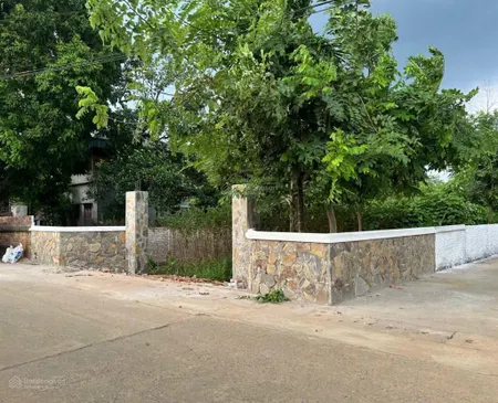 Lô góc 2 mặt tiền ở yên bài, thuộc làn trong đường tỉnh lộ, cách tl87 chỉ 400m, cách tt hà nội 40km