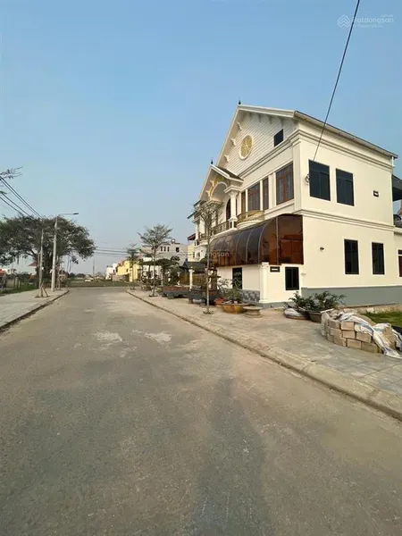Cần tiền bán gấp mảnh đất lô góc đấu giá sát khu công nghiệp vsip, 100m mặt tiền 8.15m kinh doanh