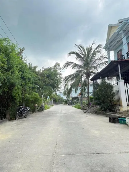 Lô góc vị trí vàng mt đường võ dõng vĩnh trung, full thổ, ô tô ra vào thoải mái, sang tên ngay