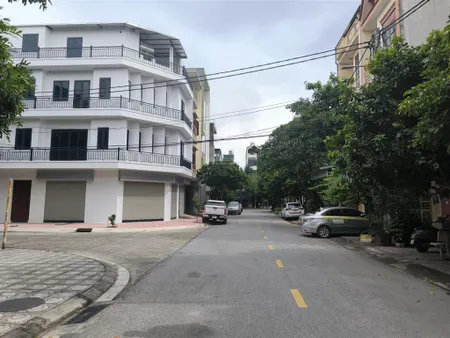 Bán lô đất đẹp nhìn giữa vườn hoa bò sơn 1, võ cường, bn