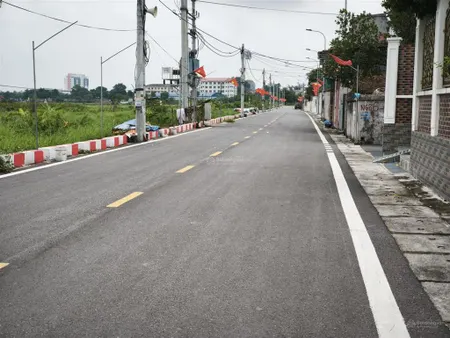 Bán đất thanh hoài ô tô tải thông 30m ô tô tránh nhìn sang kcn khai sơn dt98m2 chỉ 3.4tỷ