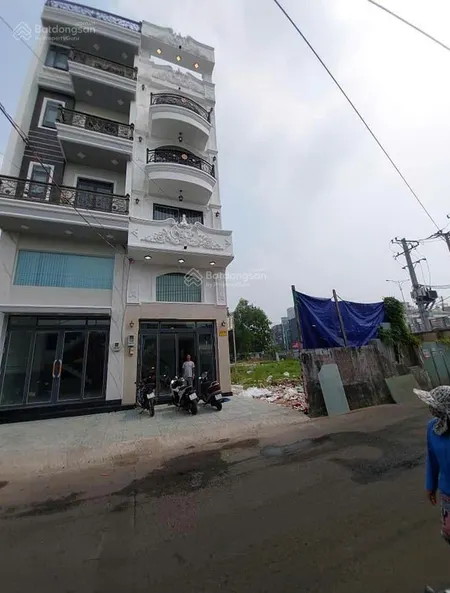 Bán đất ngay cạnh kđt him lam quận 7, dt 4,2 dài 17, đường nhựa 8m, giá 10.4 tỷ, sổ hồng