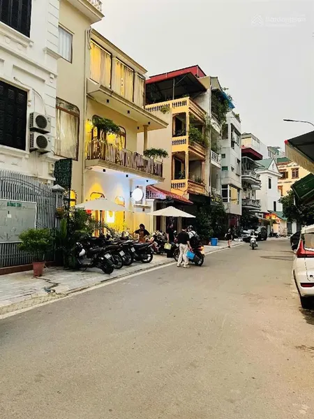 Lô góc ô tô vào nhà gần tòa khu liên cơ quan quận ủy tây hồ (ubnd phường tây hồ ) gần hồ tây