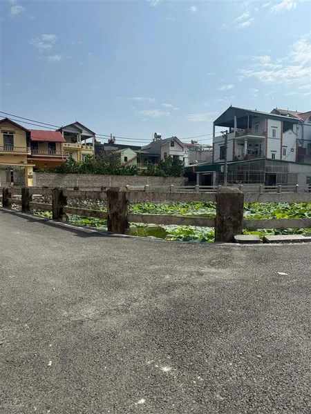 Cần bán 81.8m2 thôn đìa, xã nam hồng, đông anh view hồ cực đẹp, giá 80tr/m2