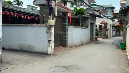 Bán đất tặng nhà cấp 4 đức thượng, hoài đức, dt69m2, mt5m, ngõ thông, ô tô, chỉ hơn 4 tỷ 0937 635 ***