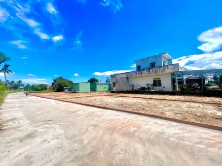 7 lô liền kề, hoà tiến,đà nằng