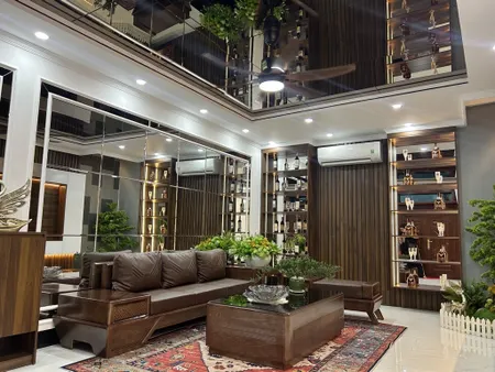 Bán nhà phố Kim Mã, 50m², 5 tầng TM, mặt tiền đẹp, chỉ 15 tỷ