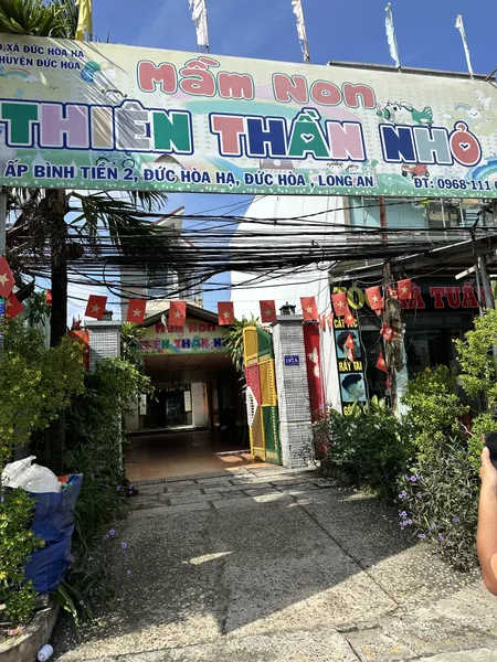 Cho thuê nhà nguyên căn 1 trệt 2 lầu