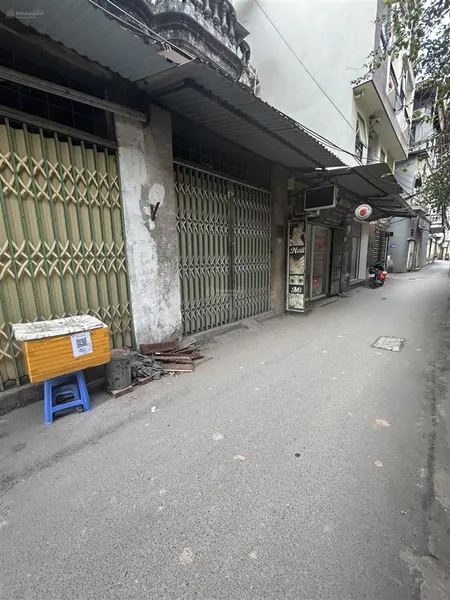Bán đất phân lô ngã trần cung, hoàng quốc việt, dt 118m. mặt tiền 8m.cách mặt phố 1 nhà . giá 19 tỷ