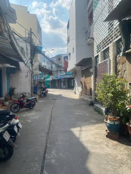 Bán nhà hẻm // Lạc Long Quân, Q11