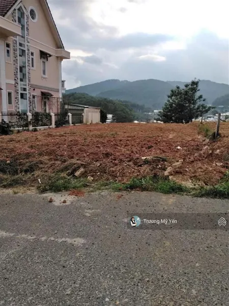 Lô đất mặt tiền view thoáng dt 275m an sơn đà lạt qua đẹp để xây gì cũng được! 16ty tl mạnh