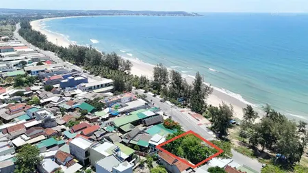 Bán lô góc mặt tiền bãi tắm mỹ khê quảng ngãi, 296mv 20 mét ngang phù hợp làm nhà hàng, khách sạn