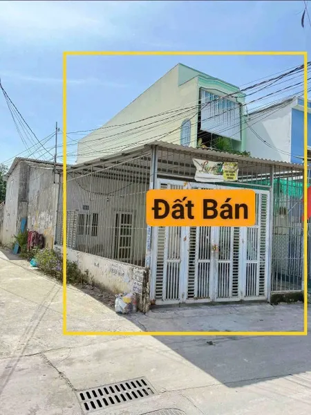 LÔ GÓC 2 MẶT TIỀN HẺM LƯƠNG ĐỊNH CỦA - VĨNH ĐIỀM - TÂY NHA TRANG

-Diện tích : 73.8m2 ( FuLL Đất Ở)
- Trên đất có sẵn nhà cấp 4 còn sử dụng tốt....Tiện ích trong bán kính 400m