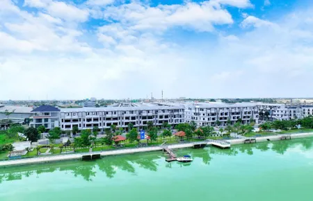 Bán nhà 100.8m² ngang 8m giá 4.5 tỷ Xã Bến Lức