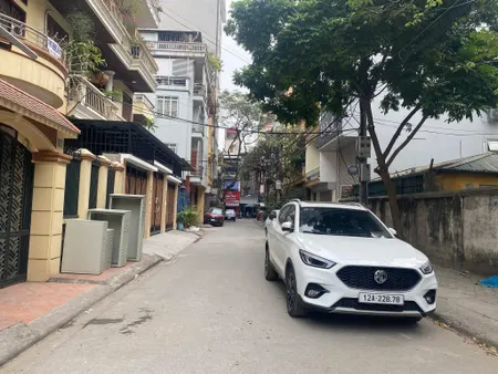 Bán nhà Phân Lô Ôtô tránh-Ngõ 19 Kim Đồng 62m/ 5Tầng,MT 5m 21 Tỷ,Mới đẹp ở ngay