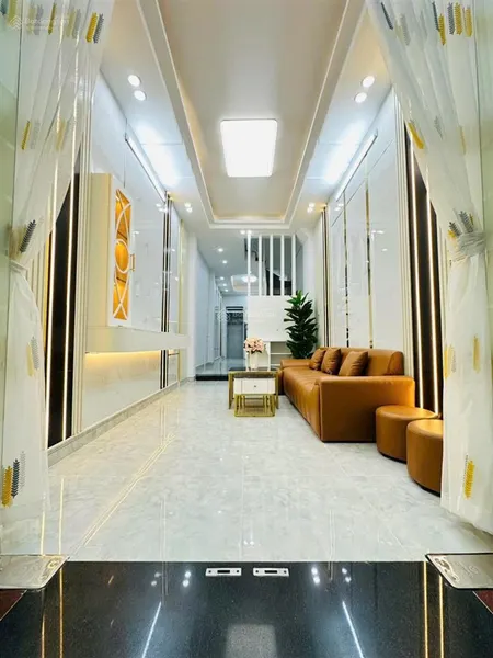 Nhà đẹp sổ riêng vào ở ngay 1 trệt lầu 2 phòng ngủ 3 vệ sinh sát bên quận 7