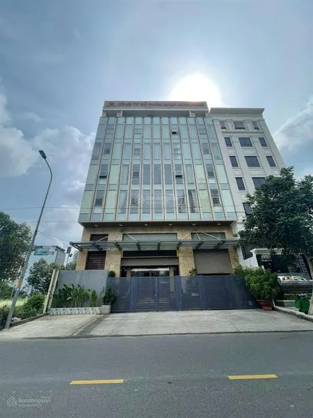 Ngộp bank bán gấp! bán tòa chdv 102pnguyễn văn linh14,5x48m hầm 7t hđt 900tr/thgiá 139 tỷ tl