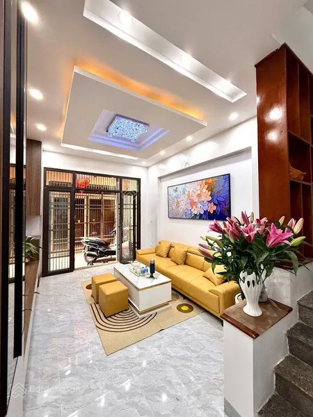Bán nhà đẹp mễ trì, full nội thất, trung tâm đi đâu cũng tiện. 5 tầng, nhỉnh 6 tỷ