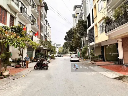 Bán nhà hoàng quốc việt nghĩa đô dt 80m2 mt 5.3m ô tô kdvp gần starlake tây hồ tây