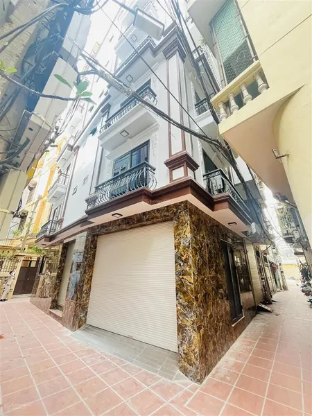 Nhà mới trần cung , thang máy , 56m2 x 7 tầng , 8 ngủ , oto cất tầng 1 , giá 18.3 tỷ