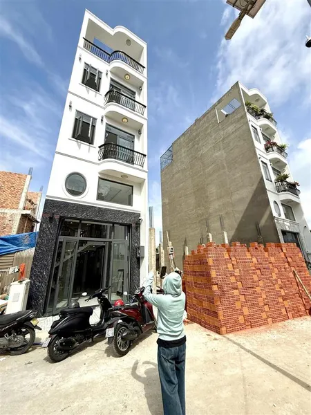Bán nhà mặt tiền nội bộ 5 tầng sẵn nguồn thu 18triệu/tháng sổ hồng riêng khu dân cư đồng bộ cao tân
