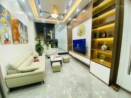 Khu đô thị hồ đền lừ nhà đẹp 5 tầng, thang máy giá chỉ 185tr/m2