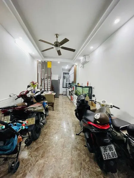 Chủ Nhà Bán Gấp! Khương Đình,Ngõ Rộng,Thông,DT: 34m2 x 6Tầng,MT: 3.5m,Giá: 8.7 tỷ,Thanh Xuân