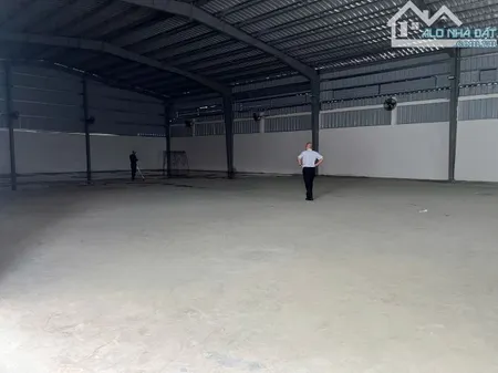 Cho thuê kho mới xây Mặt tiền 1052n2 Võ Văn Kiệt Phường 1 Quận 5