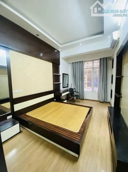 Cho thuê nhà 5 tầng ngõ 118 Phố Đào Tấn, Ba Đình. Giá: 21tr