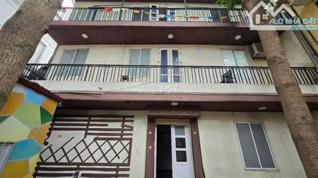 Cho thuê nhà 3 tầng ngõ 31 Phố Hoàng Cầu, Đống Đa. Giá: 31tr