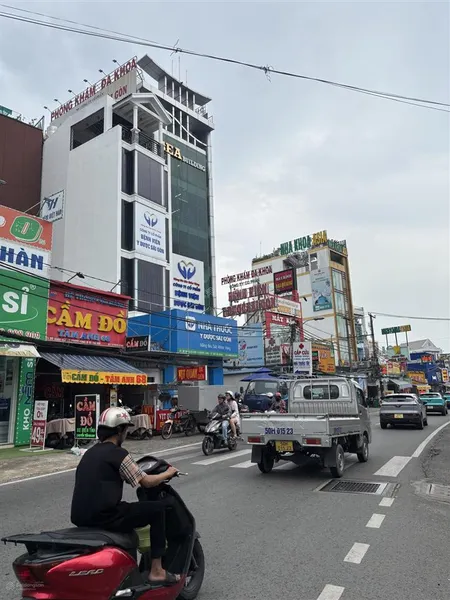 Bán lô đất trống đường 449 lê văn việt trường đại học điểm đã làm móng sẵn giá tốt chính chủ