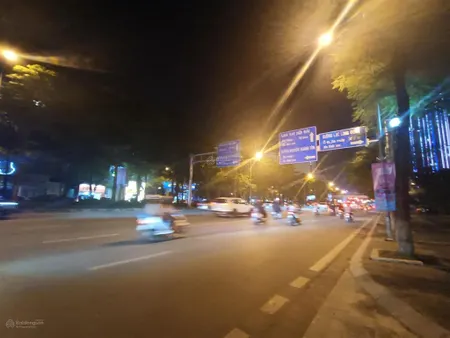 Bán gấp đất vàng lạc long quân xây tòa văn phòng, chdv cực đỉnh 110m mt6 giá 46 tỷ. 0328 016 ***