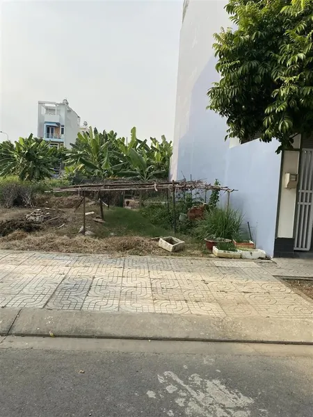 Đất thổ cư ngay t.t bà tri 100m2 700tr sổ riêng gần siêu thị điện máy xanh 0374 673 ***