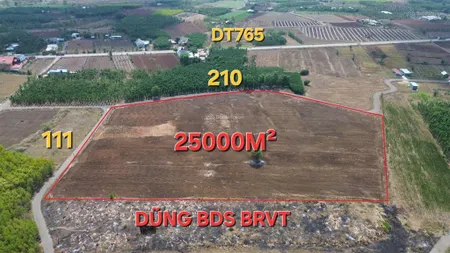 2.5 ha, 321m mặt đường nhựa , chỉ 18.5 tỉ , cách nút cao tốc hồ tràm 350m.