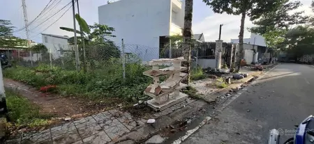 Hàng ngộp cần ra nhanh lô đất 180m2 full thổ ngay trường thpt nguyễn văn sâm giá 390 triệu. lộ oto