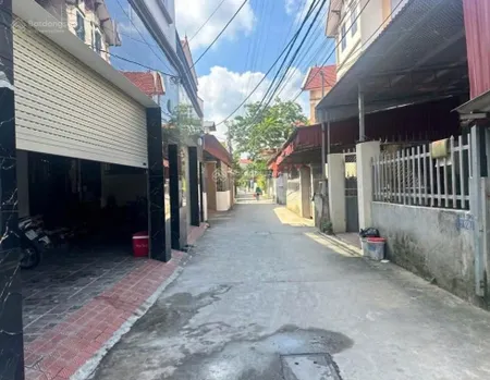 Bán 60m đất lại ốc nghĩa trụ gần vin 2,3 cách hồ lại ốc 50m ô tô vào nhà